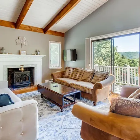Silver Spring Chalet Home